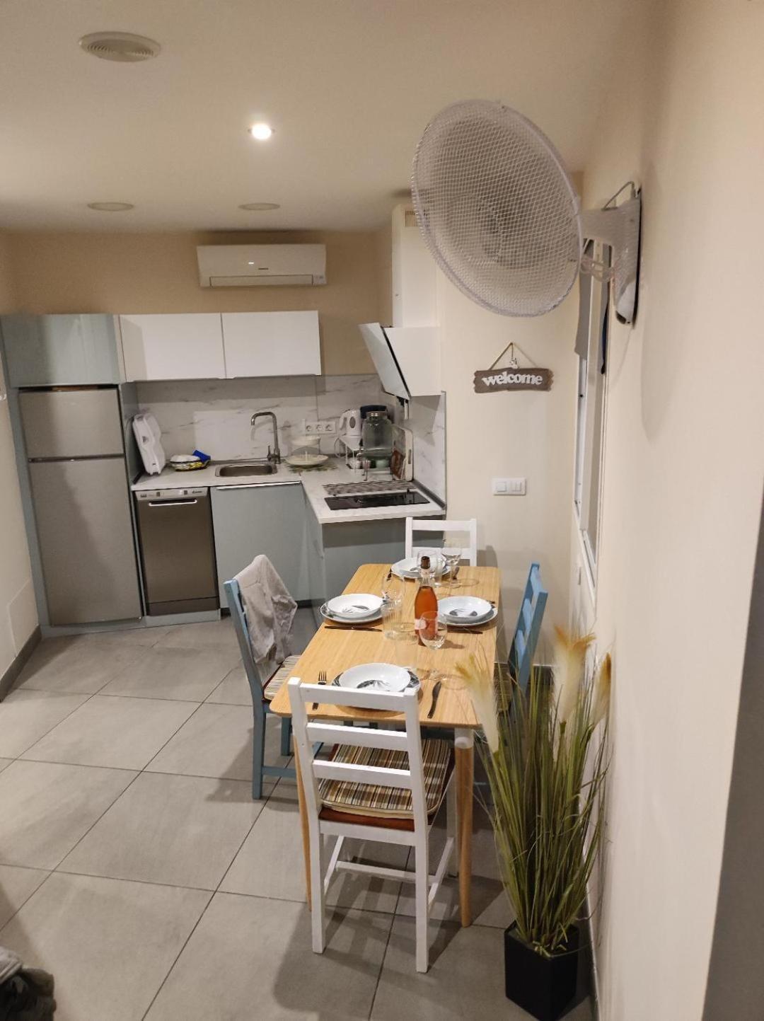 Center Flat Puerto Del Carmen Near The Beach Natural Elements Apartment Exterior photo